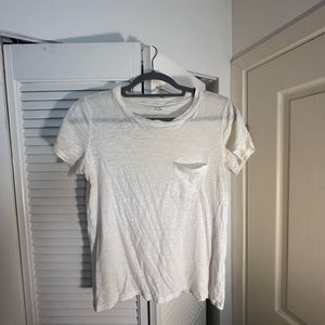 Madewell white Tee size XS-M depending on desired fit
